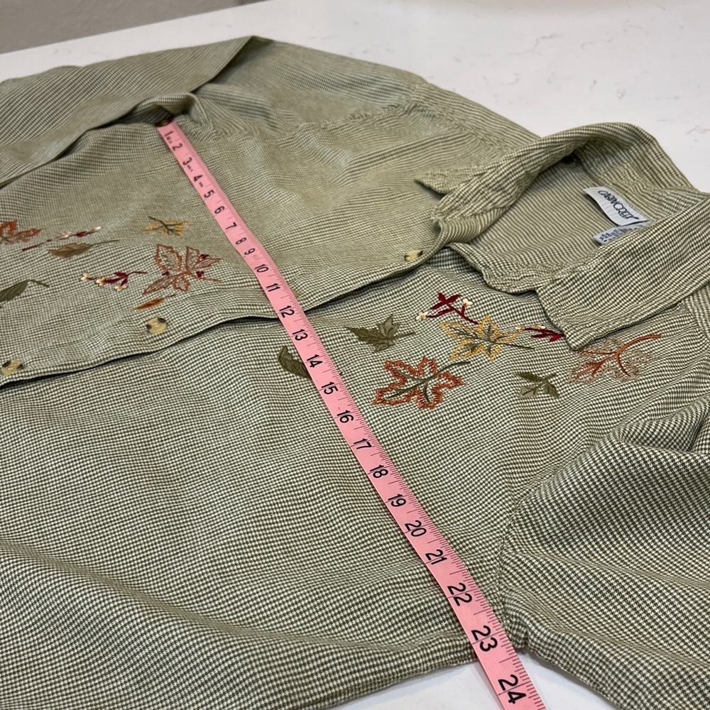 Vintage Cabin Creek Embroidered Fall Leaves Green Checkered Button Down Shirt - Picture 8 of 11